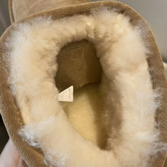 UGG Australia Classic Ultra Mini - Picture 4 of 8